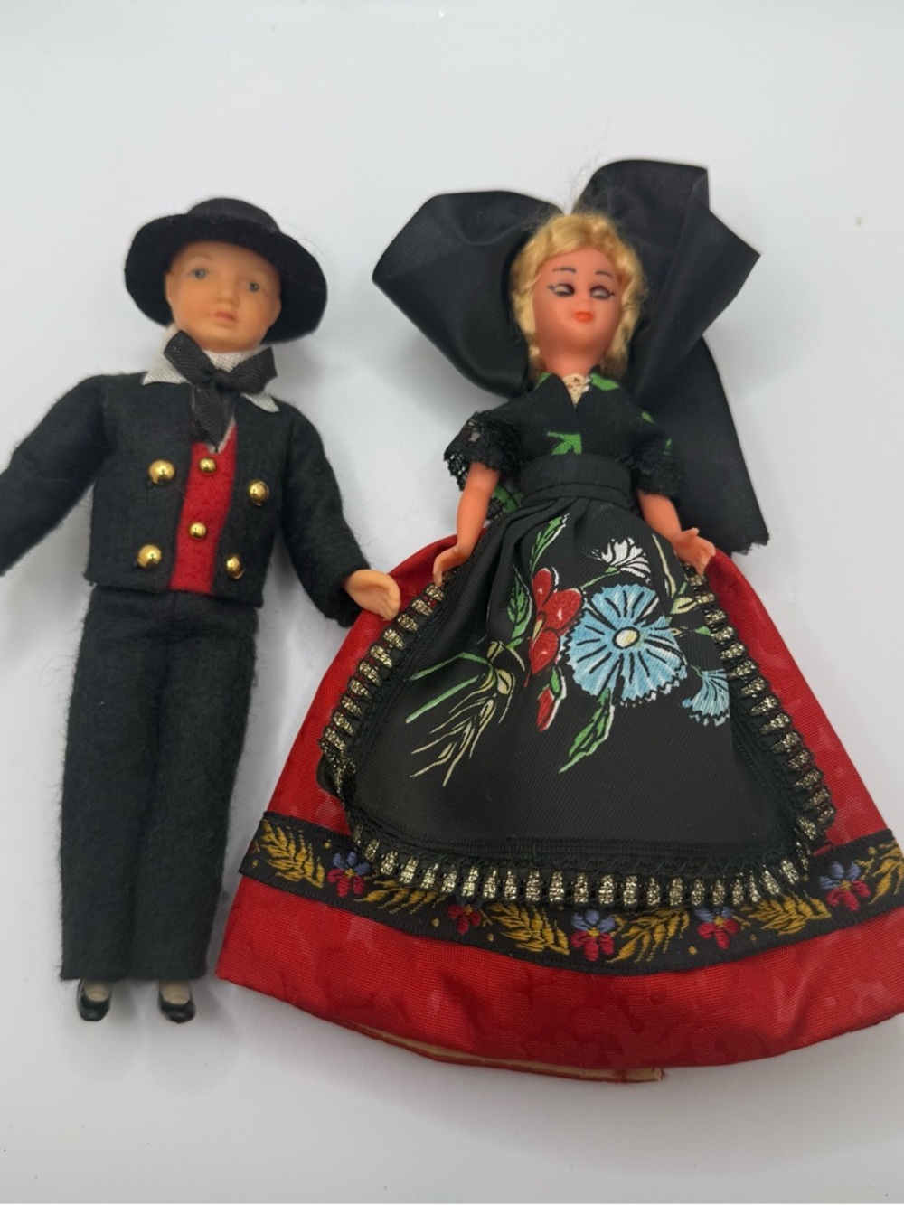 Vintage Mini Folk Costume Dolls Pair European Holland Dutch 6”
